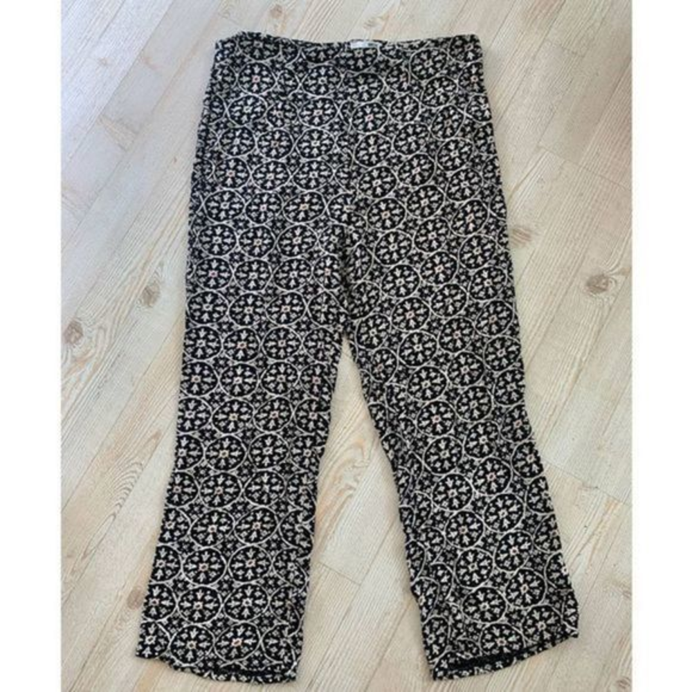 𝅺Amuse Society Printed Viscose High Waist Cropped‎ Pants Size L